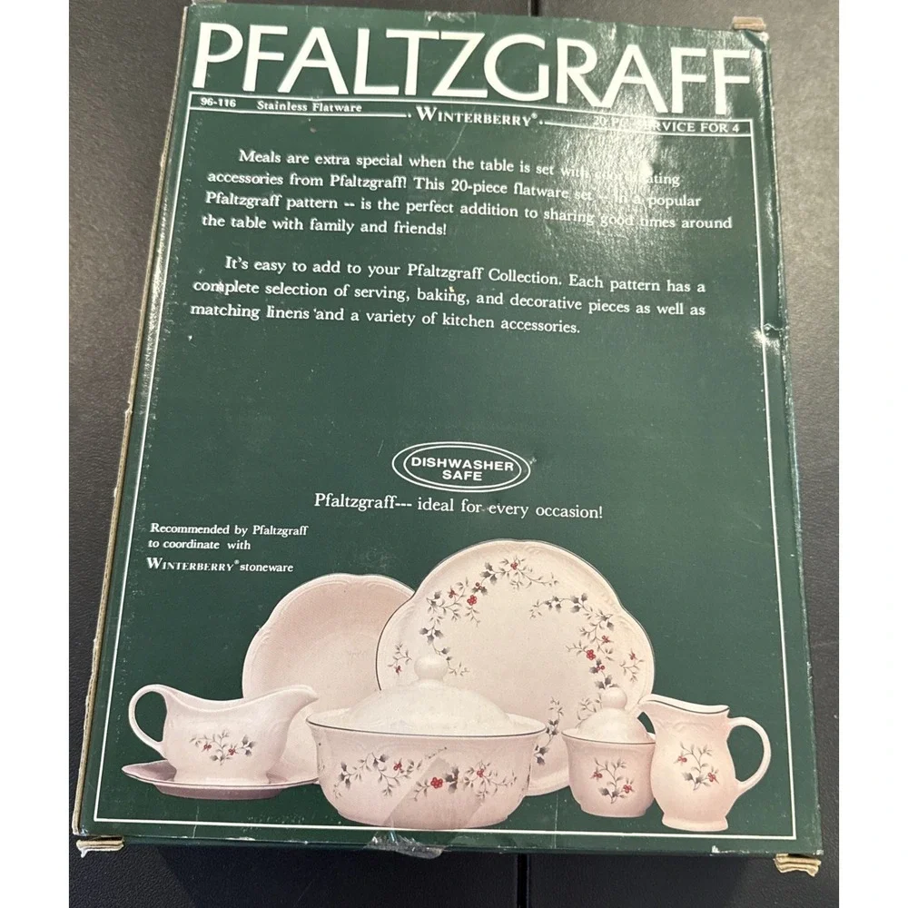 Pfaltzgraff Winterberry Holly 20 Piece Service For‎ 4 Stainless Flatware NEW Box